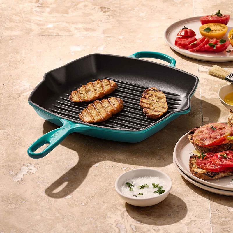 Le Creuset Signature Cast Iron Square Grillit 26cm image number 8